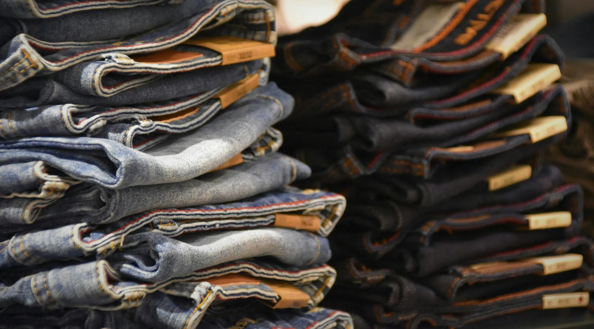 Купить одежду из Италии оптом в Узбекистане