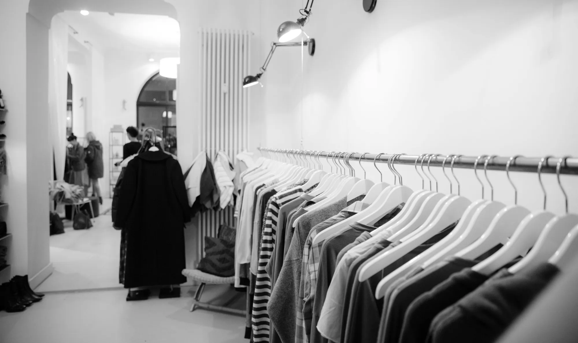 Широкий ассортимент итальянской одежды и обуви люкс-класса в Бишкеке