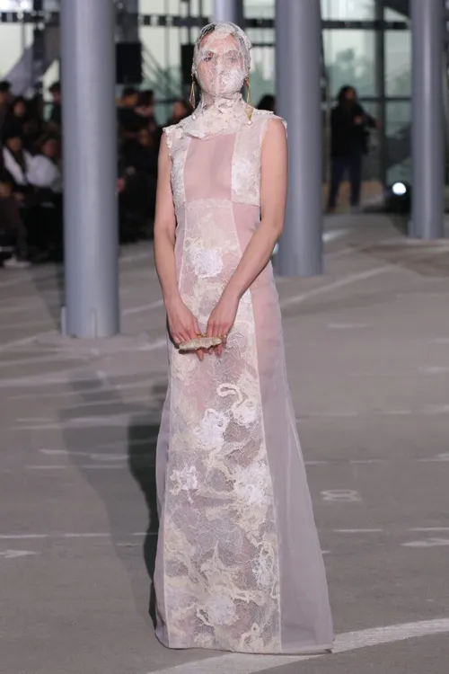 Прозрачная одежда