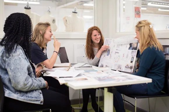 Kto rabotaet v byengovom agenstve